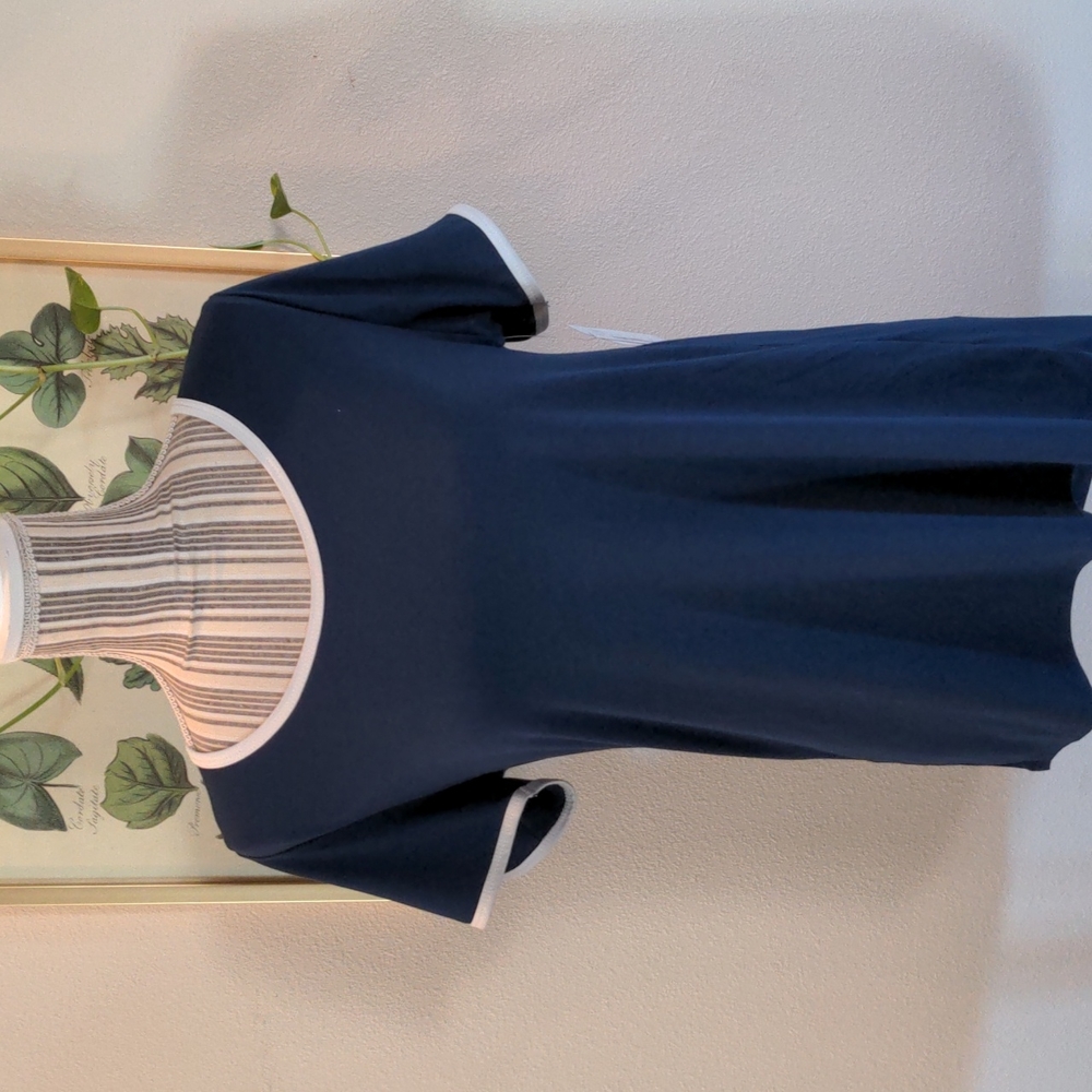 LuLaRoe Classic T Tee Top Navy Blue & White Piping Small